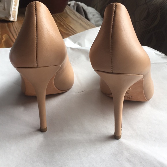 EUC Charles David classic pump - Picture 3 of 9